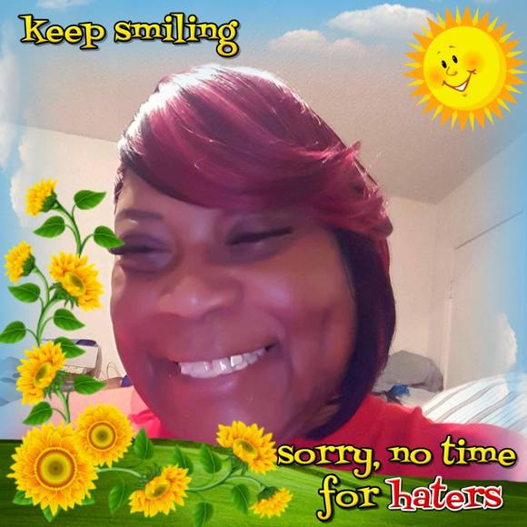 Meet your Posher, Joyce - Picture 1 of 1